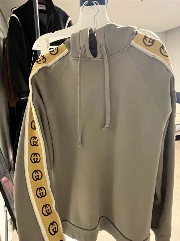 구찌 후드티 팔아요 급쳐ㅓ 이미지