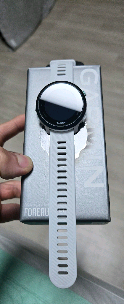 가민포러너 55 gps 화이트 이미지