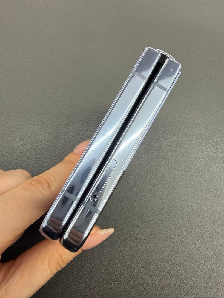 [대전 중고폰] 갤럭시 Z플립4 256GB 블루 / S급 / 실물촬영 / 매장운영 098330 이미지