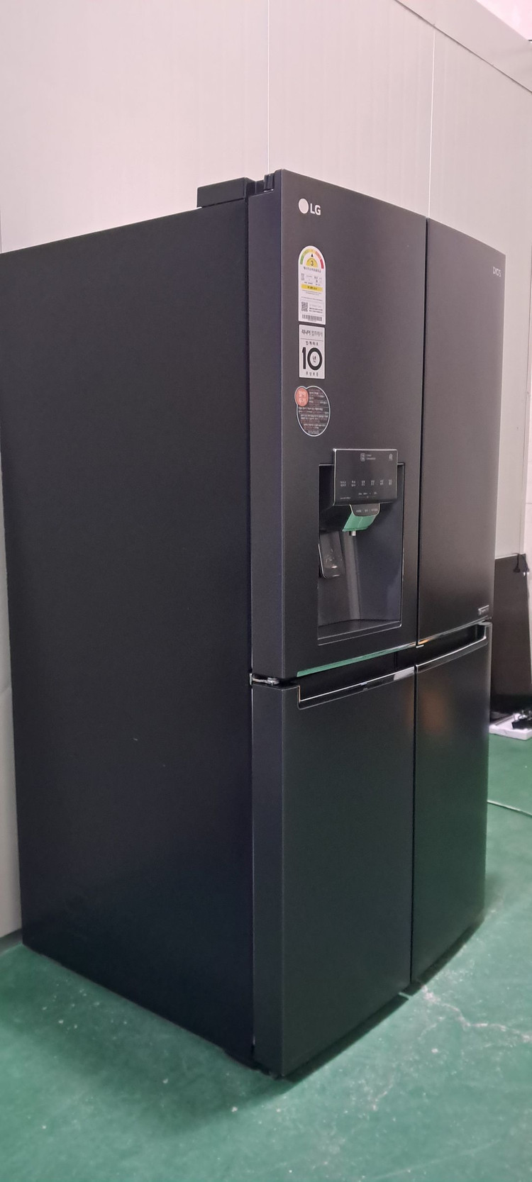 1617 엘지디오스 824L 4도어 정수기양문형냉장고(메탈) 이미지