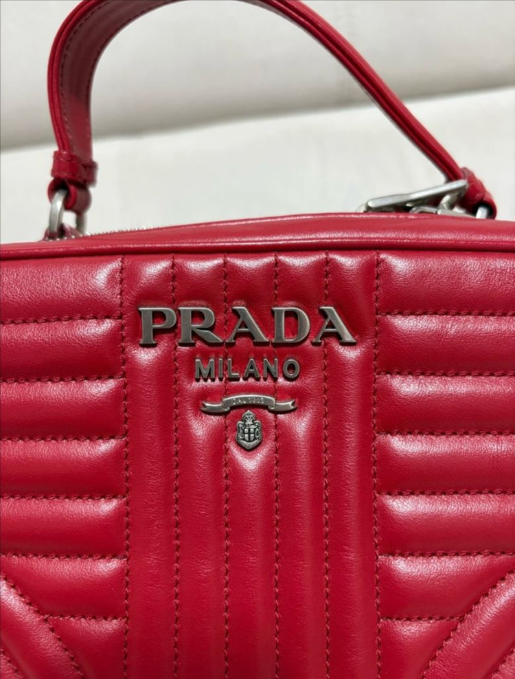 프라다 PRADA 다이어그램 탑핸들 체인 크로스백 레드 1BH118 이미지
