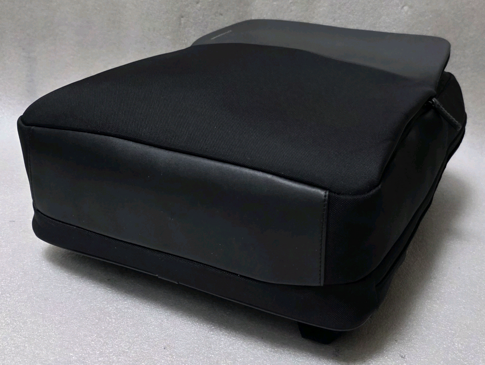 [미사용] 만다리나덕 SMALTO EST01001 노트북백팩 여행배낭 이미지