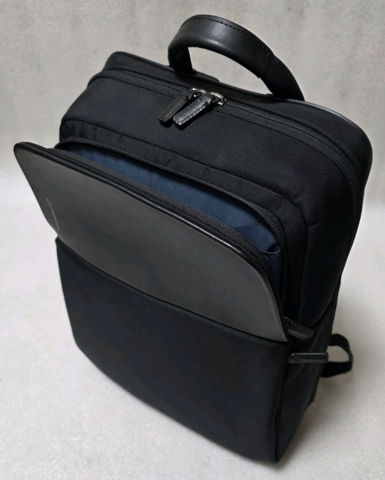 [미사용] 만다리나덕 SMALTO EST01001 노트북백팩 여행배낭 이미지