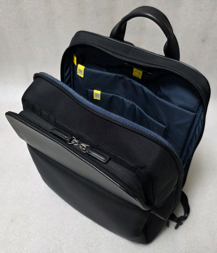 [미사용] 만다리나덕 SMALTO EST01001 노트북백팩 여행배낭 이미지