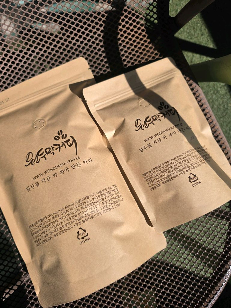 갓 볶은 고급 원두 (200g. 500g. 1kg)약간의 산미+꽃향 이미지