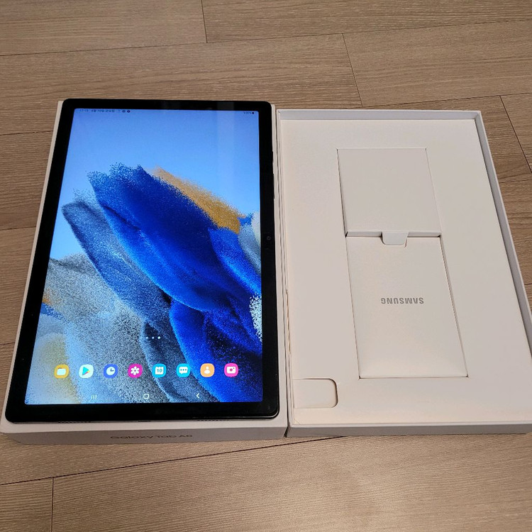 삼성 갤럭시탭 A8 풀박스 이미지