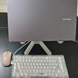삼성노트북 갤럭시북 15.6인치 i5 512GB +키보드 + 마우스+가방+거치대 이미지