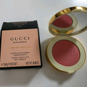 구찌 블러셔 리미티드 에디션 실키로즈 이미지