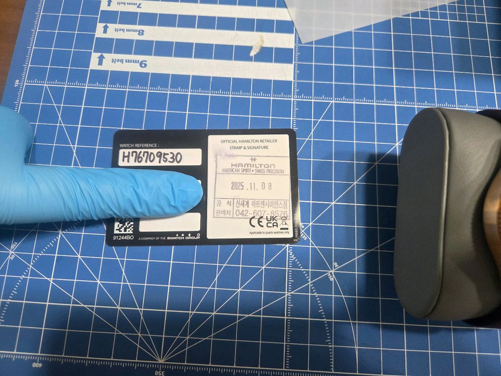 해밀턴 카키 에비에이션 파일럿브론즈 팝니다. 이미지