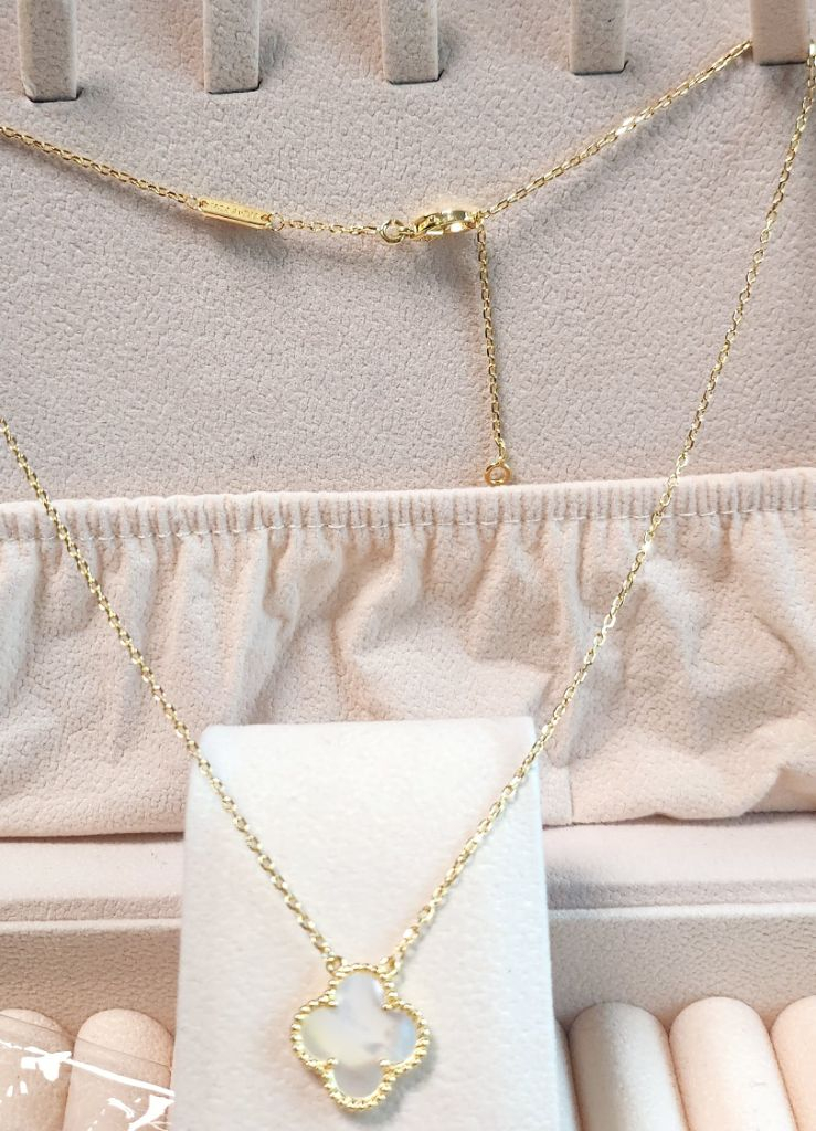 반클목걸이 네잎클로버목걸이 네잎크로버 옐골 화이트자개 목걸이 알함브라 (새상품) 이미지