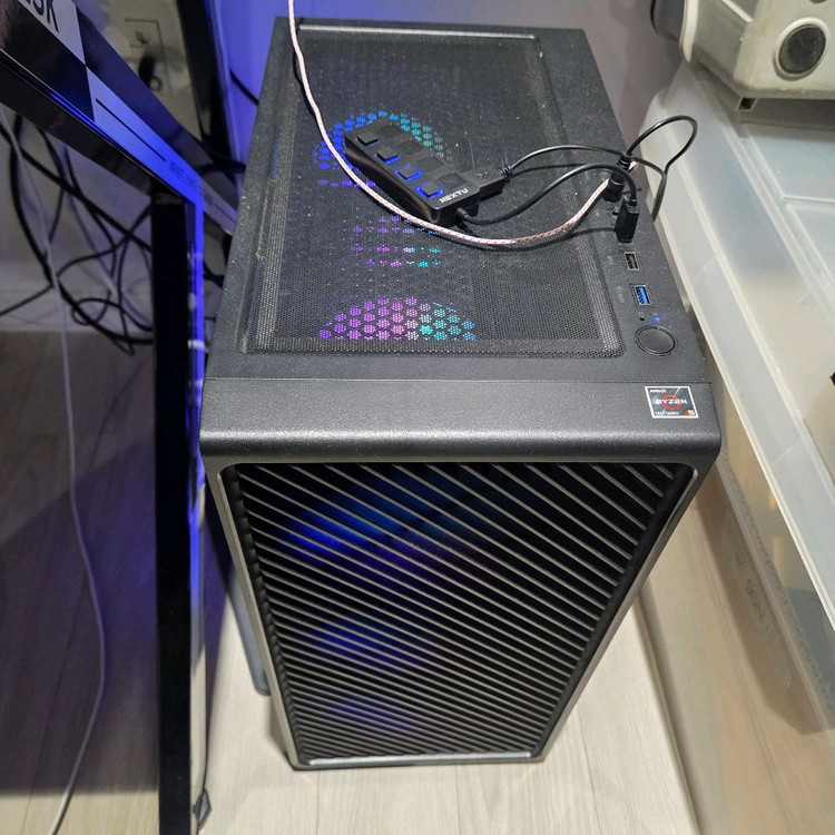 컴퓨터 모니터 본체 팝니다.rtx 4060 라이젠 7500f 이미지