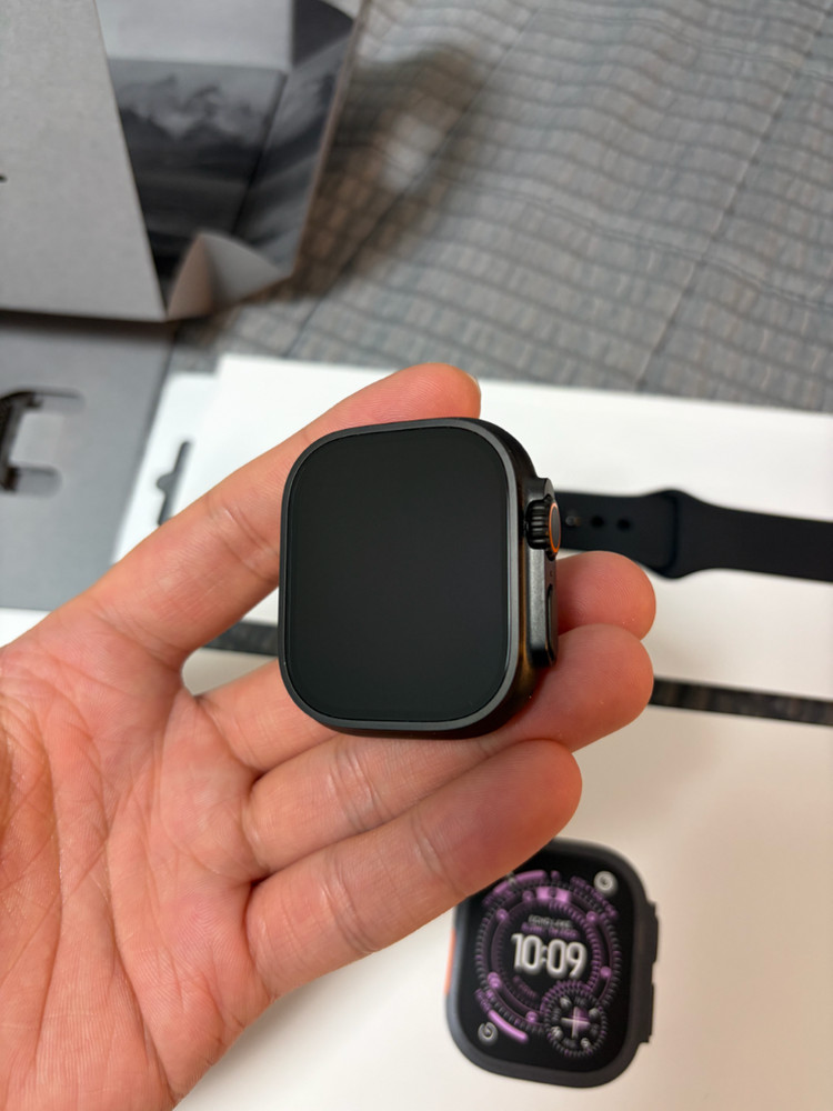 애플워치 울트라3 블랙 밀레니즈 루프 M 이미지