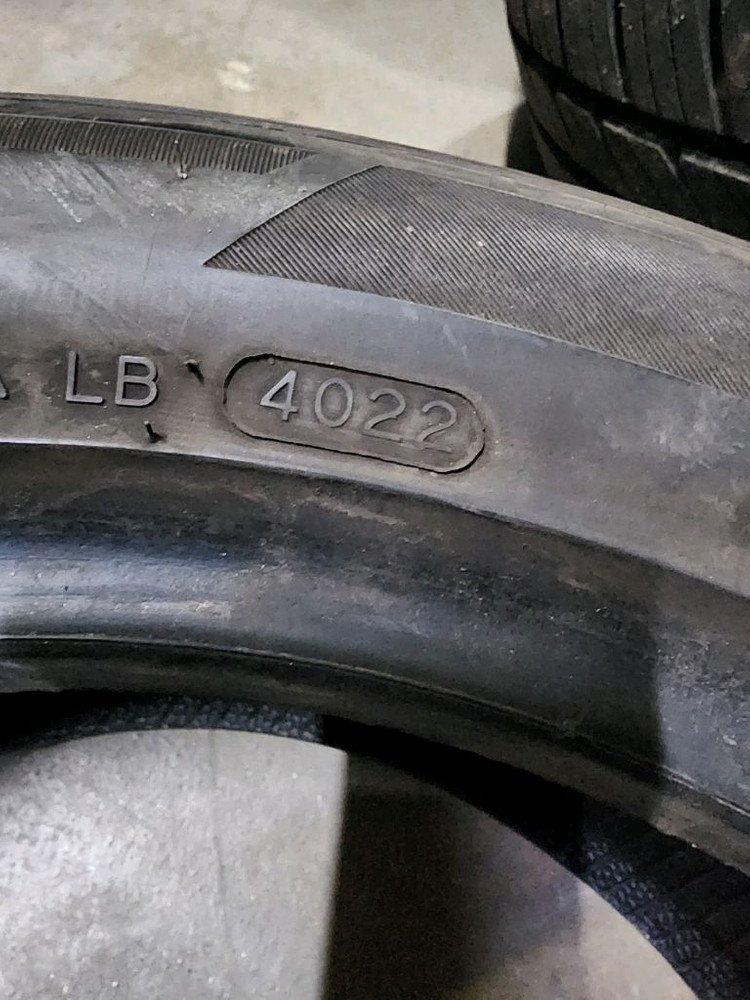 215 50 17 중고타이어 이미지