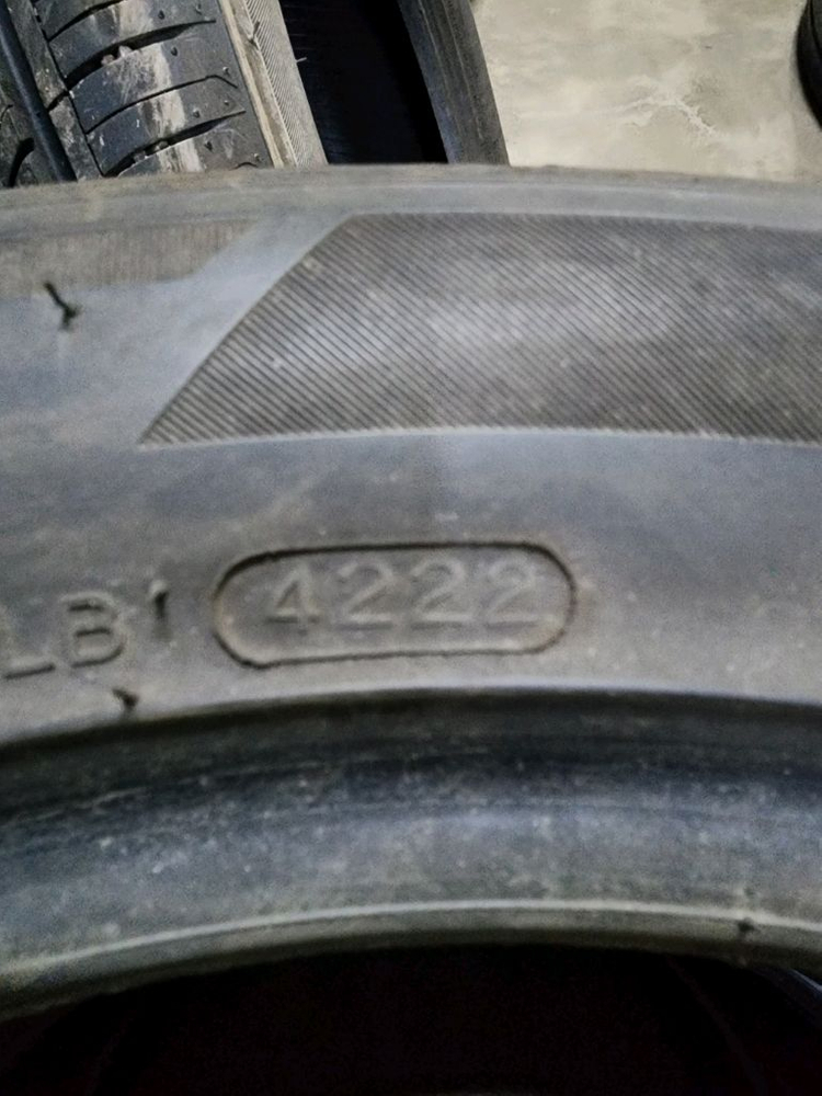 215 50 17 중고타이어 이미지