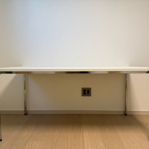 l&c 테이블 책상 이미지