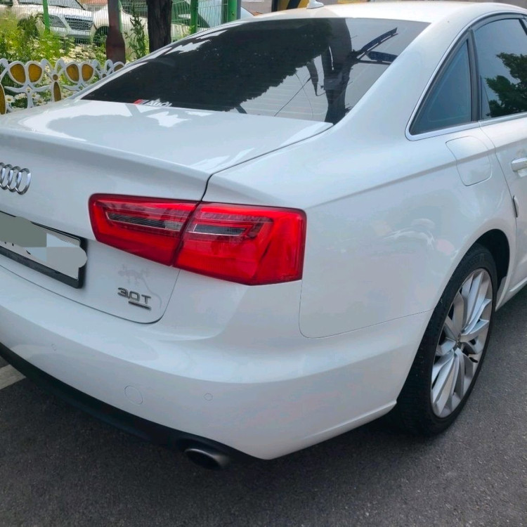 아우디 A6 3.0 TFSI 가솔린 이미지