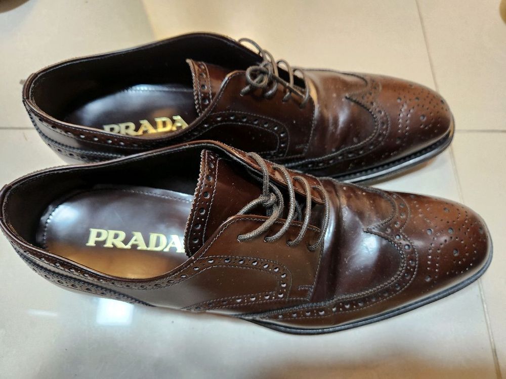 프라다 구두 이미지