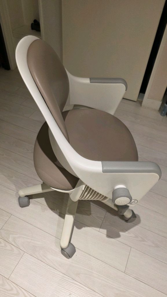 아동 책상의자 이미지