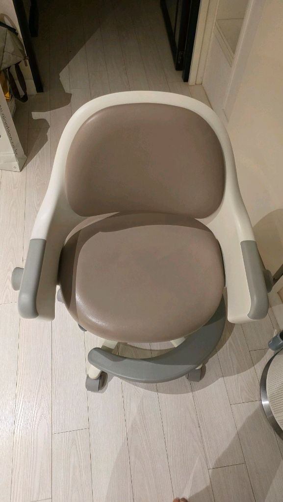 아동 책상의자 이미지