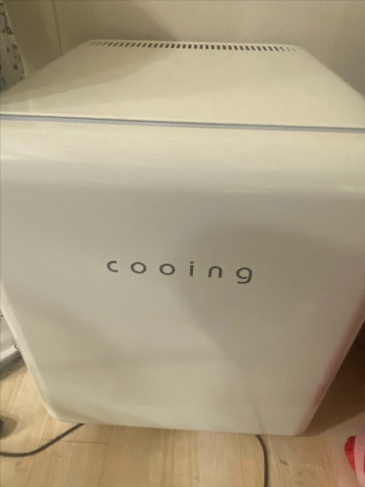 쿠잉 무소음 미니냉장고 26L REF-N30C 팝니다 이미지