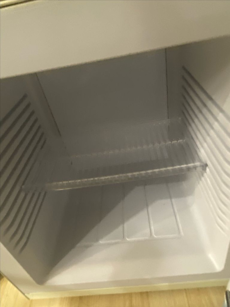 쿠잉 무소음 미니냉장고 26L REF-N30C 팝니다 이미지