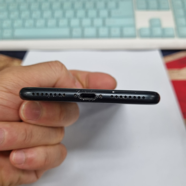 아이폰7플러스 7+ 128GB 블랙 중고폰 배터리100% 레트로감성 사진폰 인스타 카메라폰 070216 이미지