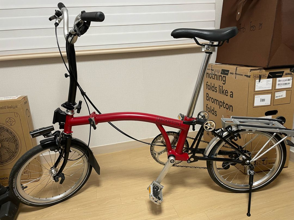 브롬톤 M2R 레드/블랙 투톤(레어색상) 이미지