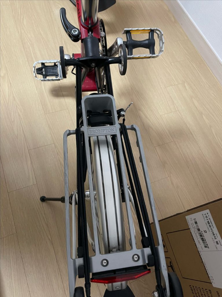 브롬톤 M2R 레드/블랙 투톤(레어색상) 이미지