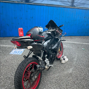 스즈키 gsxr125 이미지