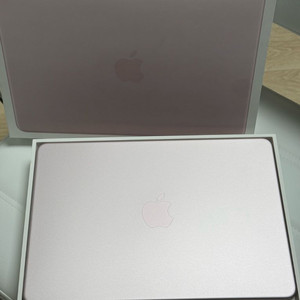 맥북 네오 512GB 블러시 단순개봉 이미지