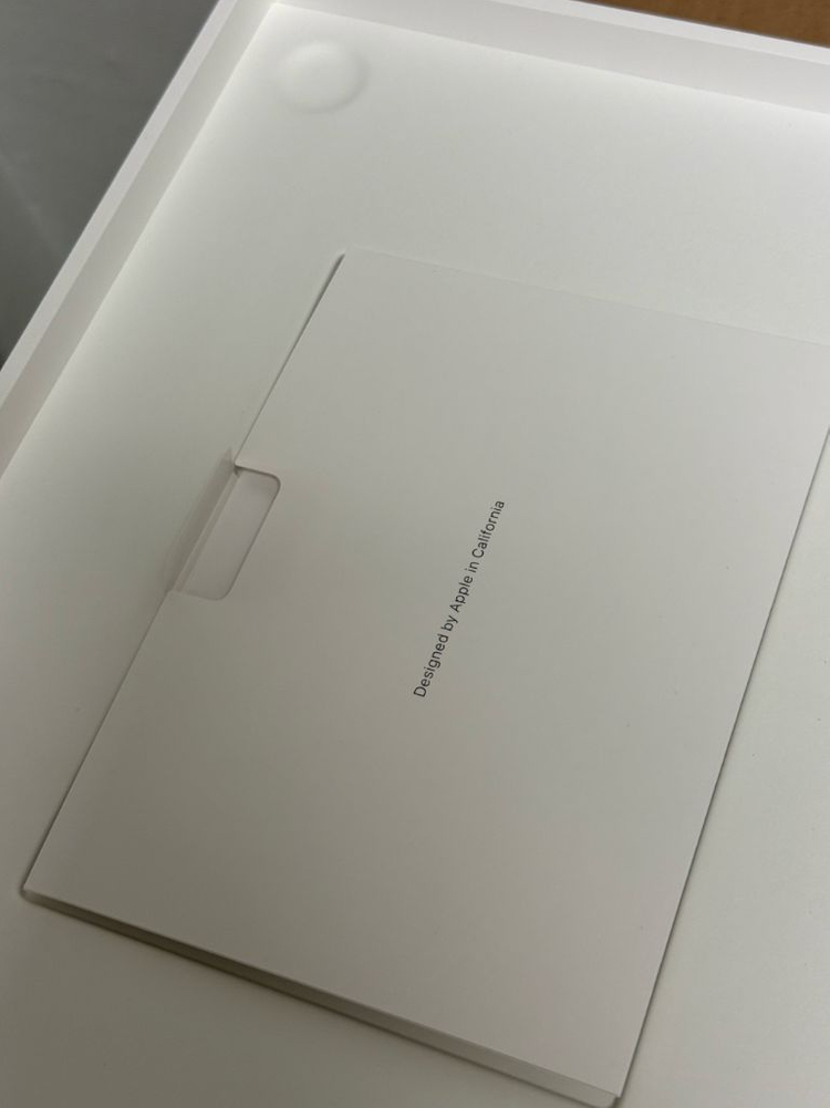 맥북 네오 512GB 블러시 단순개봉 이미지