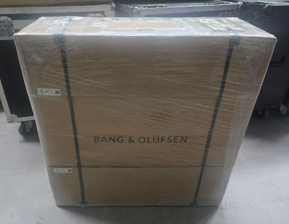 미개봉 새제품 뱅앤올룹슨 A9 5세대 이미지