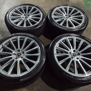 벤츠 W223 S클래스 마차 20인치 정품 휠타이어 이미지