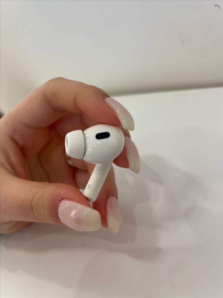 에어팟 프로2 이미지