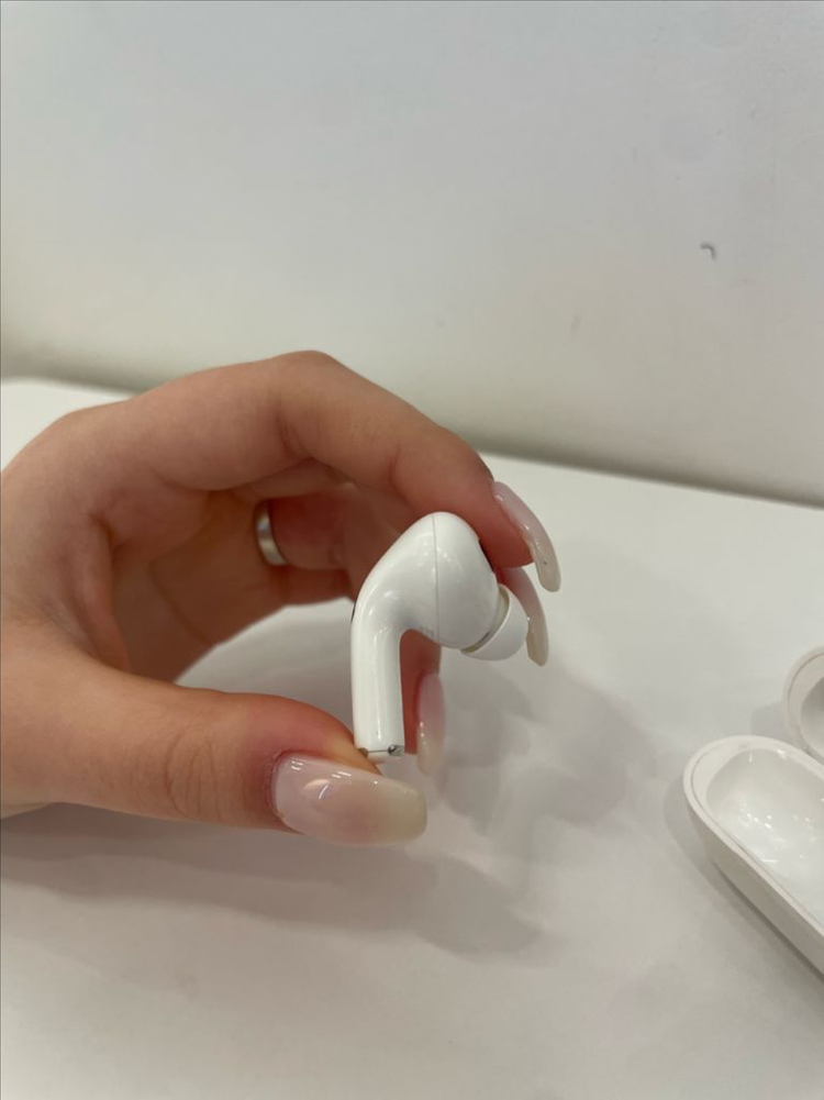 에어팟 프로2 이미지