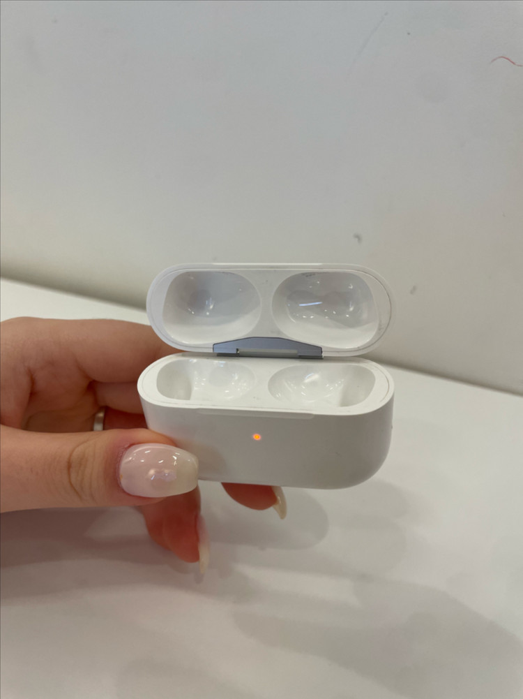 에어팟 프로2 이미지