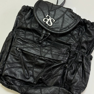 애즈온 여자가방 베넷 백팩 새상품 이미지