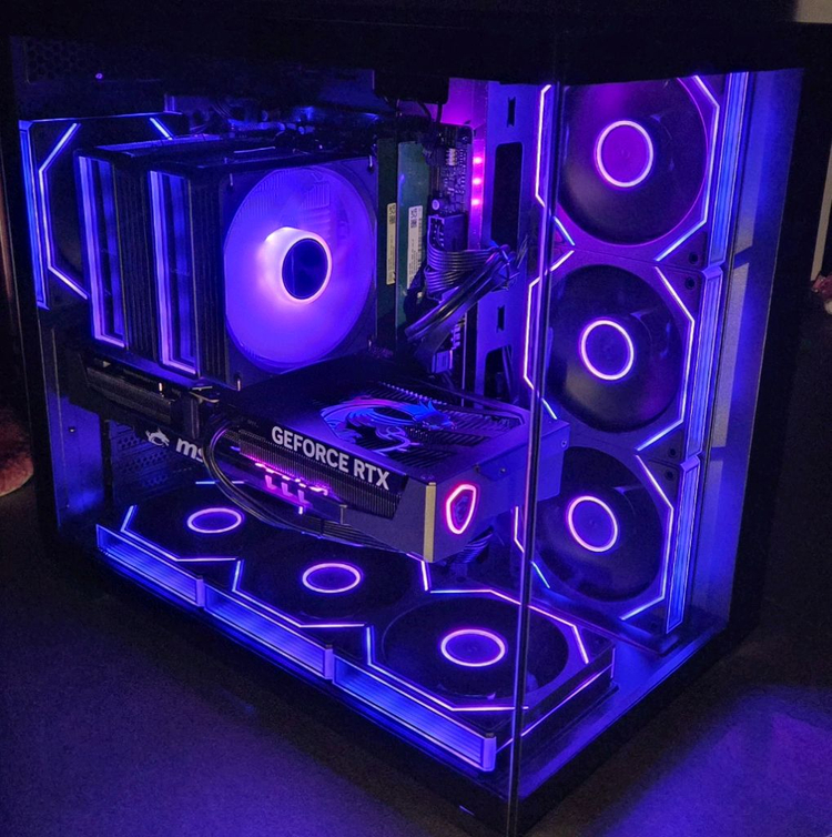 고성능 게이밍 컴퓨터 본체 7800x3d, rtx 5070 팔아요 이미지