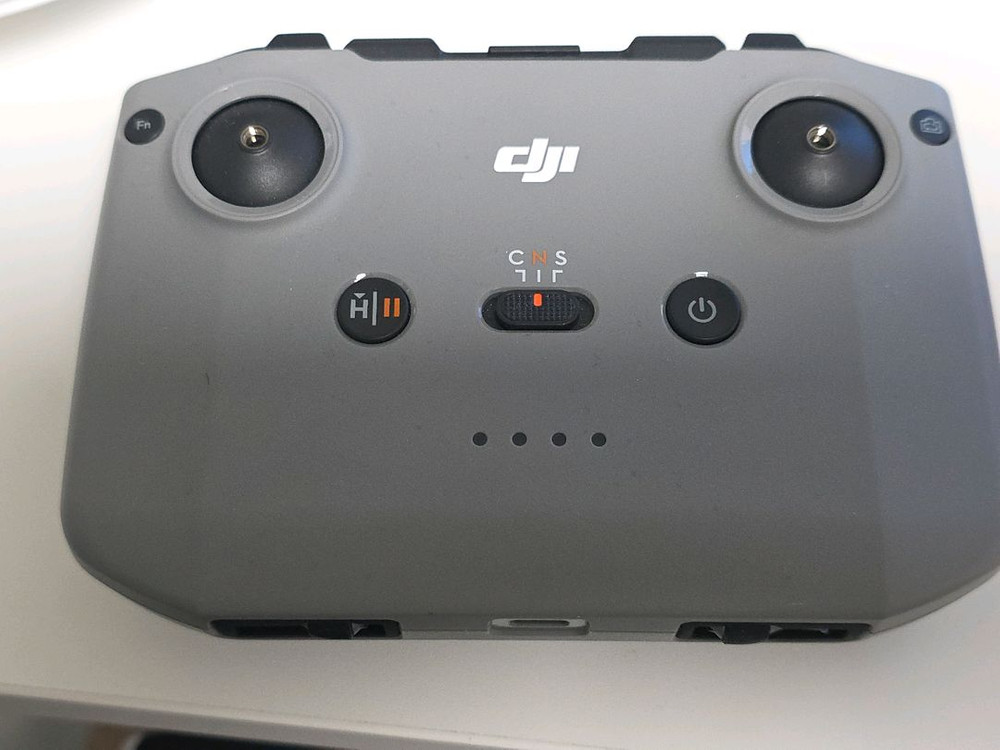 DJI 드론 조종기 (RC-N1C) 이미지