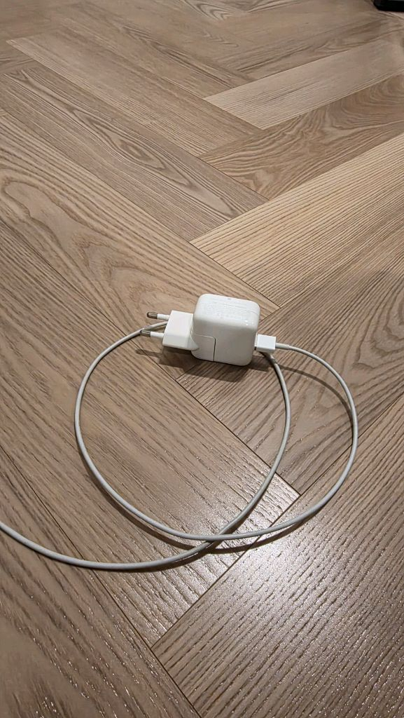 애플 정품 12W USB 전원 어댑터 고속충전기 이미지