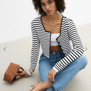 포유온 fyeo 스트라이프 니트 가디건 화이트 이미지