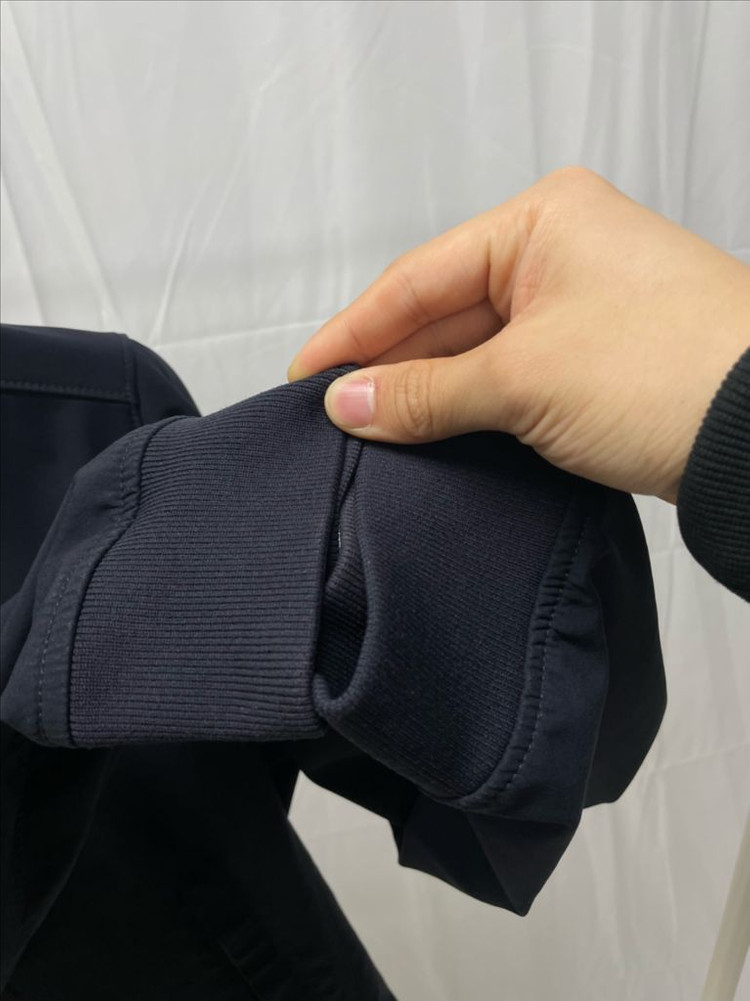 [백화점판] 스톤아일랜드 소프트쉘 후드 바람막이 자켓 [L] 이미지