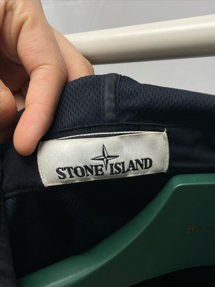 [백화점판] 스톤아일랜드 소프트쉘 후드 바람막이 자켓 [L] 이미지