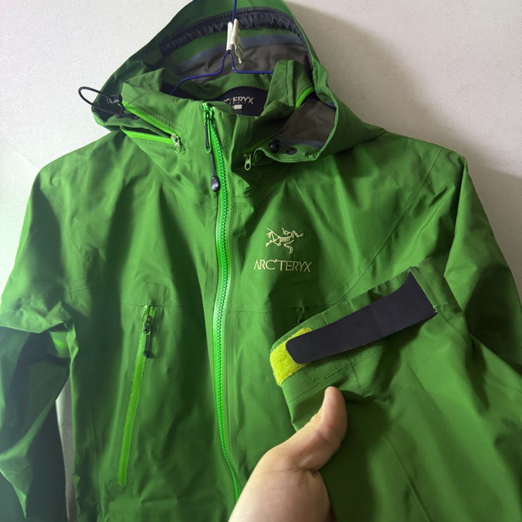 아크테릭스 베타LT 고어텍스 프로쉘 S (66-77) 캐나다 생산 이미지