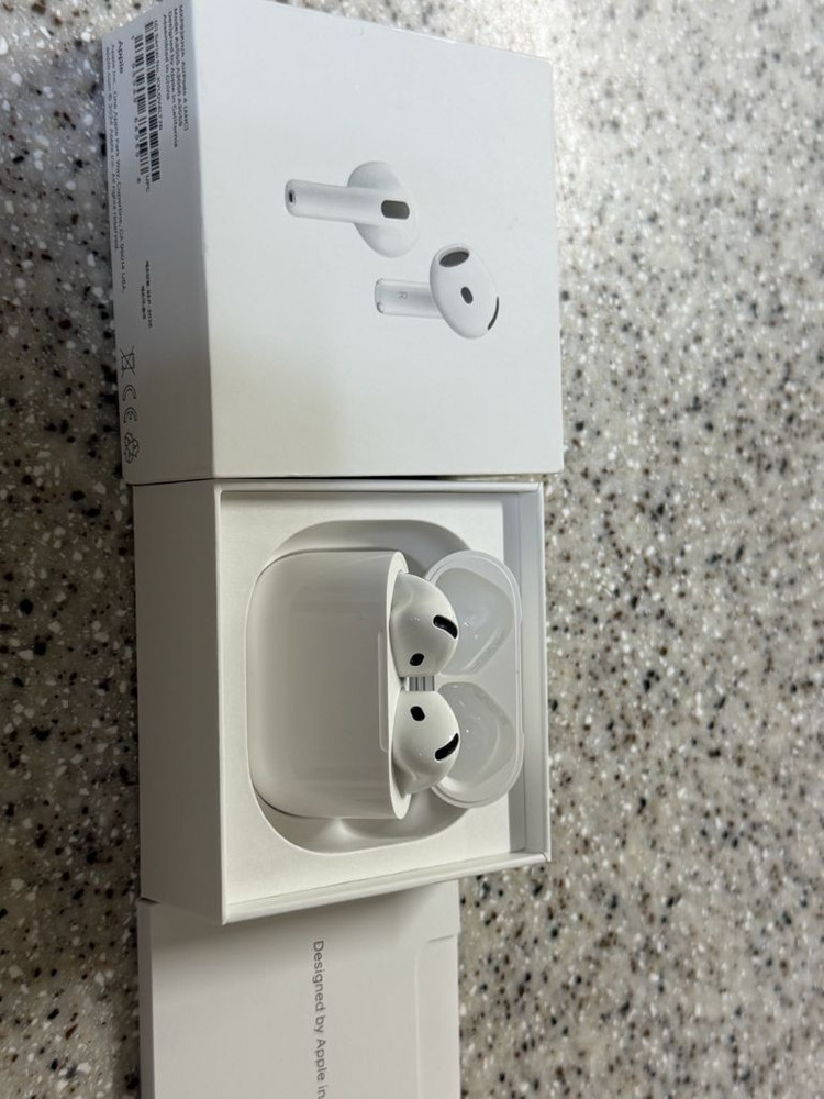 에어팟 4세대 노캔O 이미지