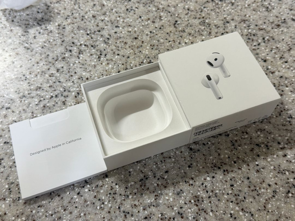 에어팟 4세대 노캔O 이미지