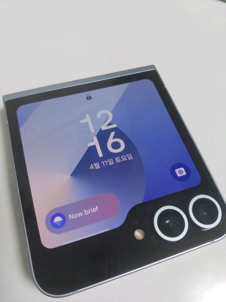 갤럭시Z플립6 256GB 이미지