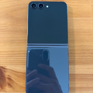 0011 갤럭시z플립5 256기가 그라파이트 이미지