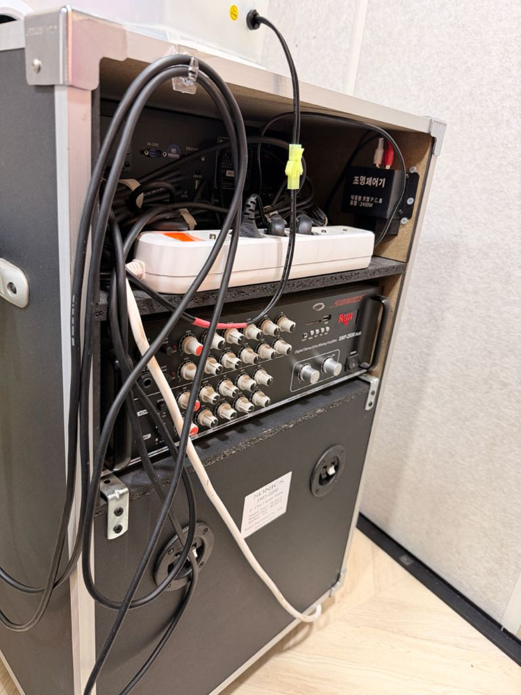 TJ미디어 업소&가정용 노래방 풀세트 반주기 이미지