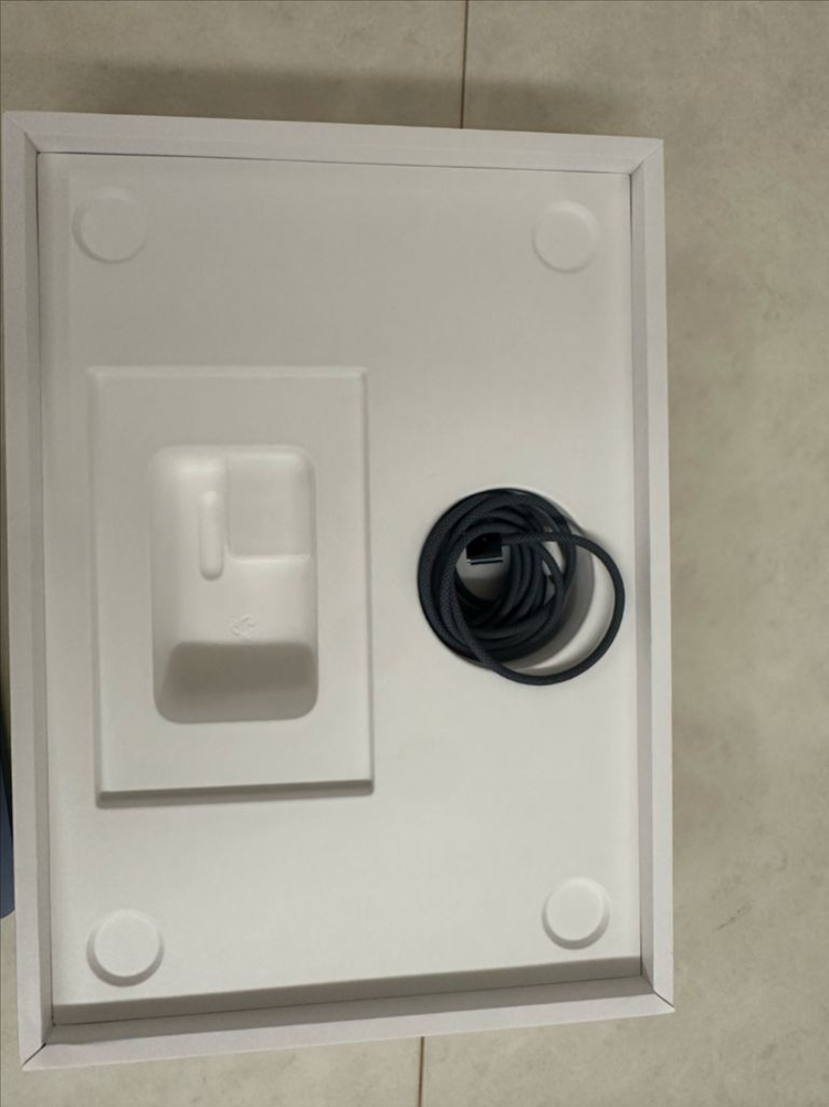 맥북 에어 m2 미드나이트 13 배터리100 이미지